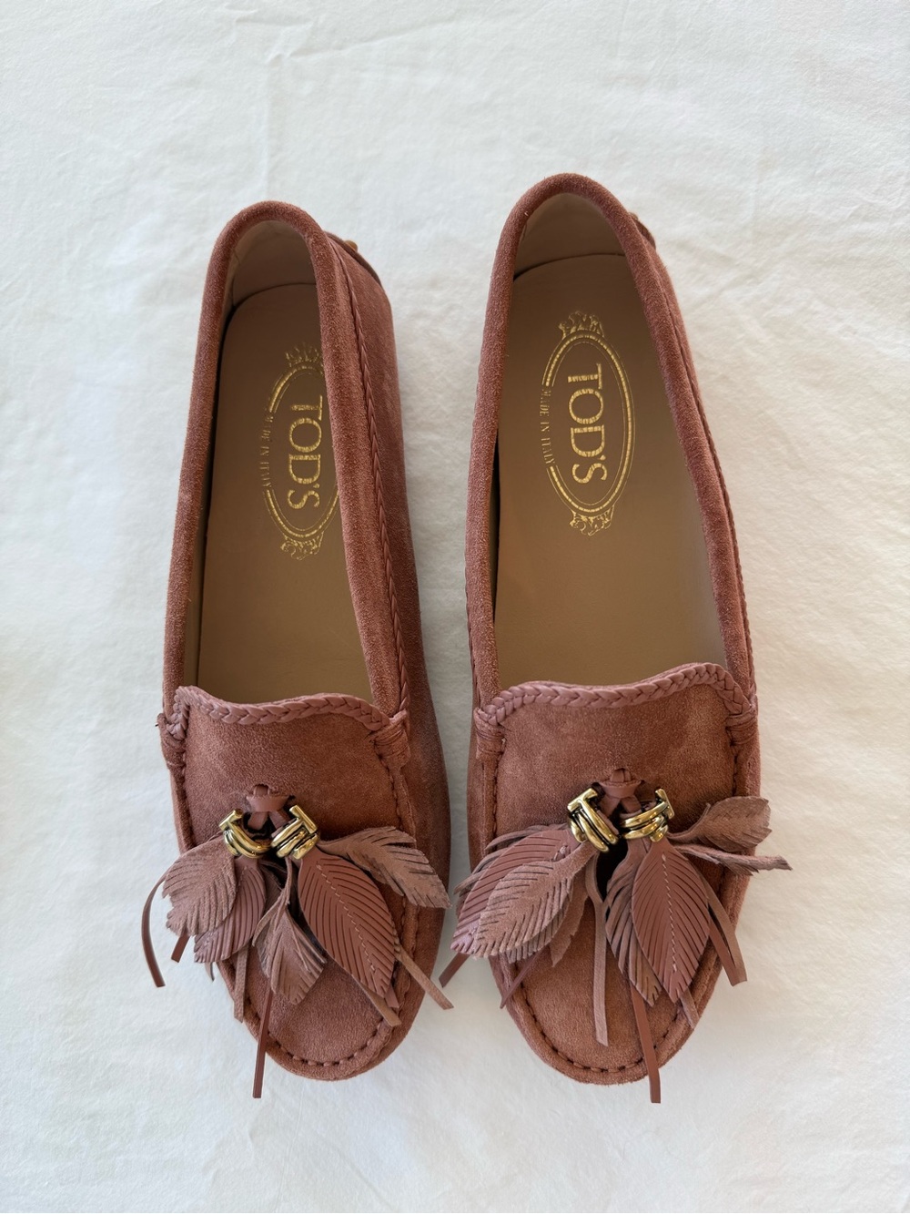 TOD'S Antique Rose Suede Gommino Loafers with Leaf Accents NWOT Size 8
